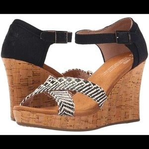 TOMS- Strappy black woven with cork wedge